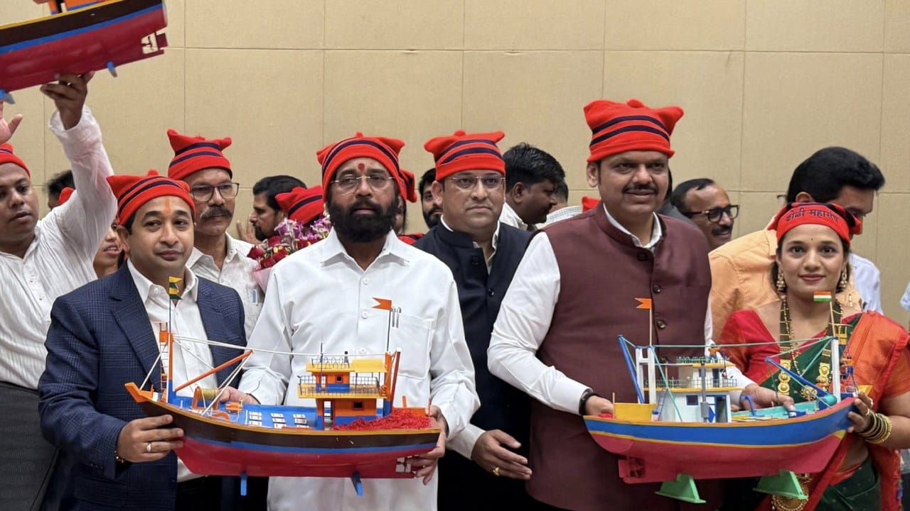 राज्यातील मच्छीमारांसाठी सरकारचा मोठा निर्णय, काय होणार फायदा? राज्यातील मच्छीमारांसाठी सरकारचा मोठा निर्णय, काय होणार फायदा?