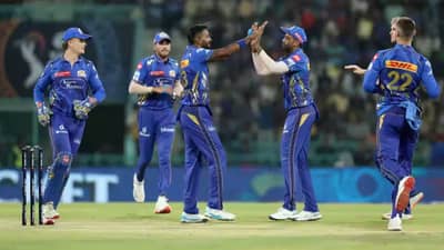 IPL 2025 दरम्यान रोहित, सूर्या-हार्दिक मुंबईची साथ सोडून कुणाला भेटले? फोटो व्हायरल