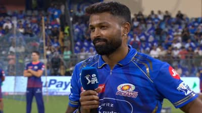 MI vs RCB Toss : मुंबईचा आरसीबीविरुद्ध बॉलिंगचा निर्णय, रोहित शर्माला प्लेइंग ईलेव्हनमधून डच्चू
