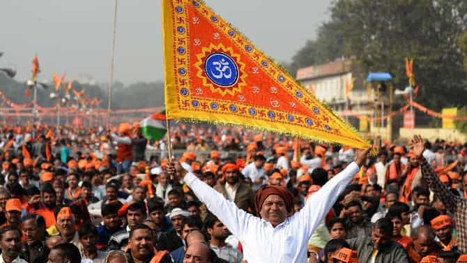 हिंदू लोकसंख्येबाबत कोणता देश भारताच्या पुढे? तिसर्या क्रमांकावरील नाव वाचून तुम्ही म्हणाल काय सांगता?