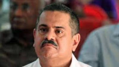 IAS अधिकाऱ्याकडे मुंबई ते केरळपर्यंत कोट्यवधींची संपत्ती, कोर्टाच्या आदेशानंतर सीबीआय चौकशीच्या जाळ्यात