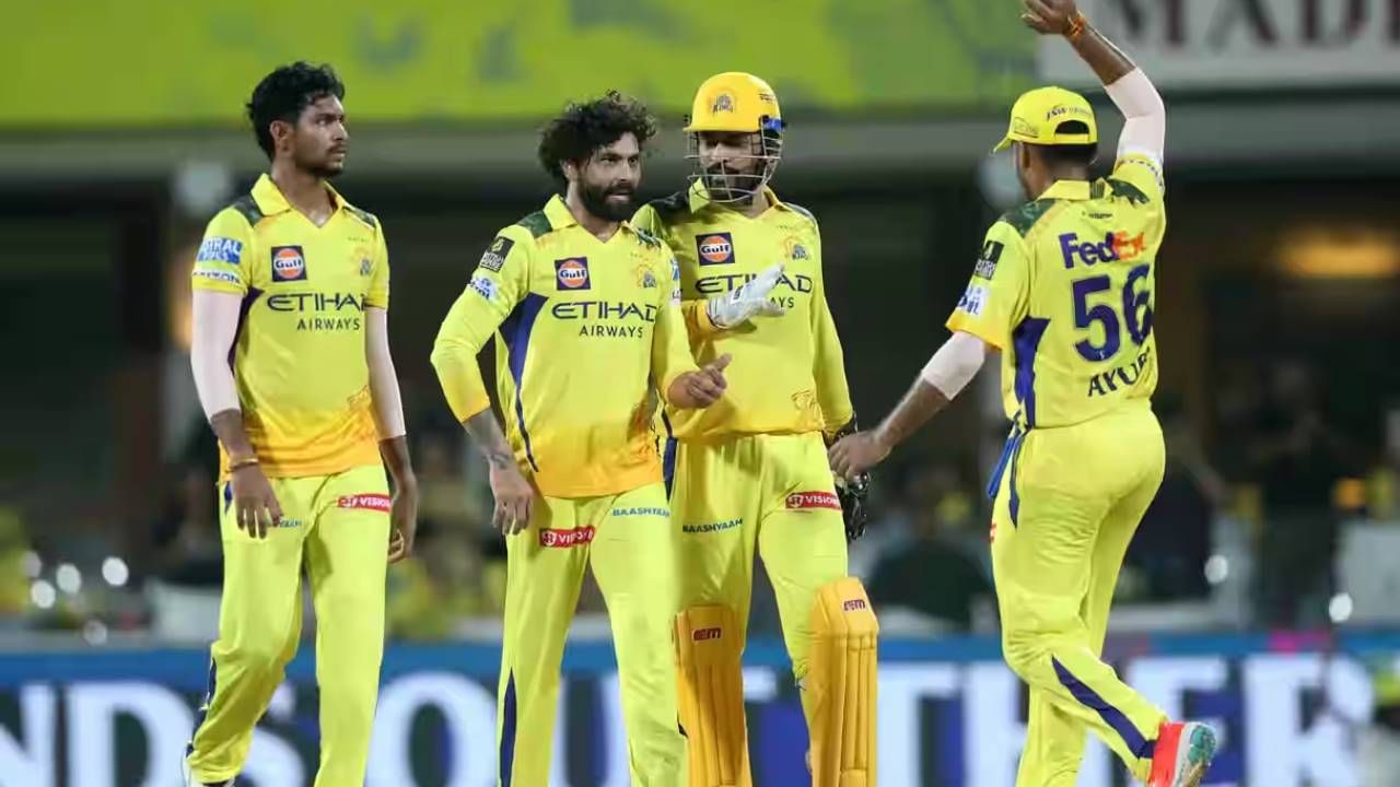 आयपीएलमध्ये सर्वाधिक सामने जिंकणाऱ्या संघांच्या यादीत चेन्नई सुपर किंग्स दुसऱ्या क्रमांकावर आहे. चेन्नई सुपर किंग्सने आतापर्यंत 248 सामने खेळले आहेत. त्यापैकी 140 सामने जिंकले आहेत. तर 105 सामने गमावले आहेत.