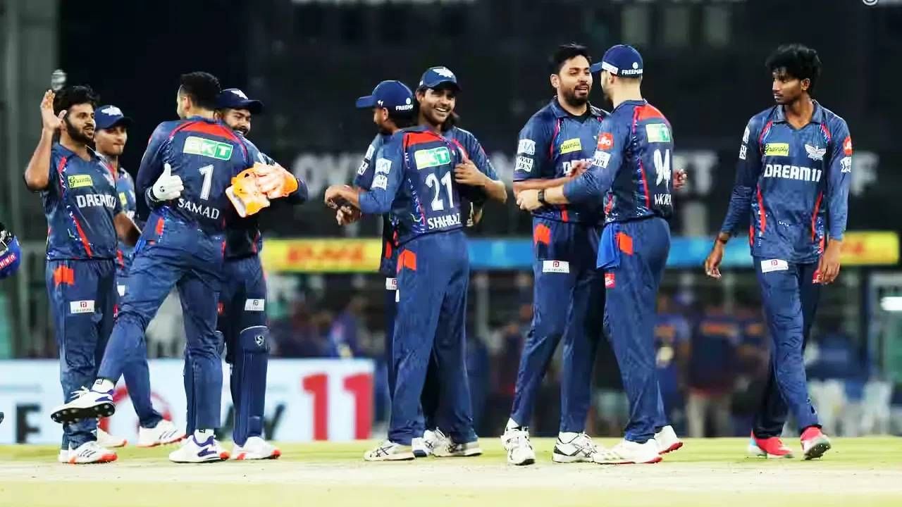 ऋषभ पंतच्या नेतृत्वाखालील लखनौ सुपरजायंट्स संघाने खेळलेल्या 7 पैकी 4 सामन्यांमध्ये विजय मिळवला आहे. जर उर्वरित 7 पैकी 4 सामने जिंकले तर 16 गुणांसह प्लेऑफमध्ये प्रवेश करतील.