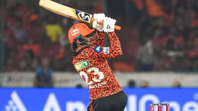 SRH vs MI : आऊट न होताच इशान किशन तंबूत परतला, विचित्र विकेटमुळे रंगला ड्रामा Video