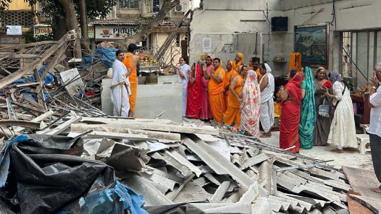हे मंदिर कोणाच्या आदेशावरून आणि का तोडलं असा सवाल संतप्त जैन नागरिकांकडून करण्यात येत आहे.