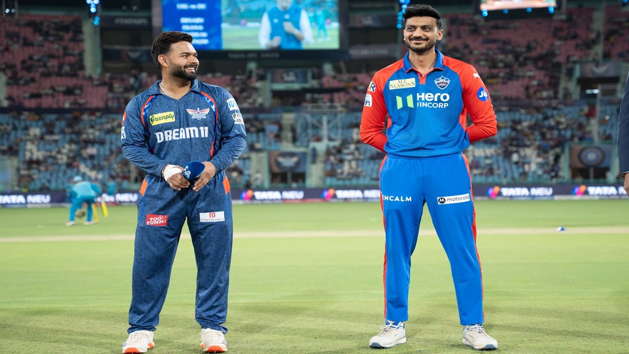 LSG vs DC Toss : दिल्लीने लखनौविरुद्ध सलग दुसऱ्यांदा टॉस जिंकला, कॅप्टन अक्षर पटेलचा असा निर्णय LSG vs DC Toss : दिल्लीने लखनौविरुद्ध सलग दुसऱ्यांदा टॉस जिंकला, कॅप्टन अक्षर पटेलचा असा निर्णय