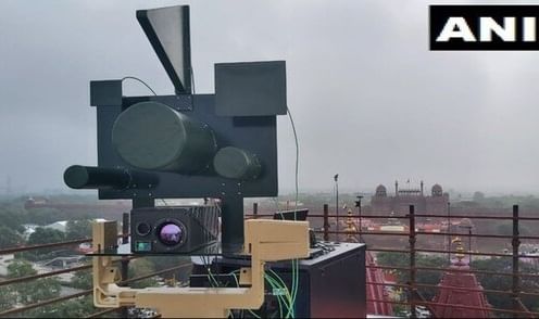 भारताचा स्टार वॉरमध्ये प्रवेश, लेझर बीमने आकाशातील विमान पाडले, DRDO ने तयार केले अनोखे ब्रह्मास्र भारताचा स्टार वॉरमध्ये प्रवेश, लेझर बीमने आकाशातील विमान पाडले, DRDO ने तयार केले अनोखे ब्रह्मास्र