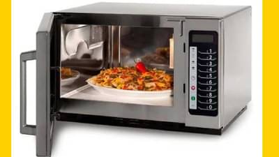 मायक्रोवेव्हमध्ये अन्न गरम करताय? ‘या’ पदार्थांसाठी आहे ‘No Entry’