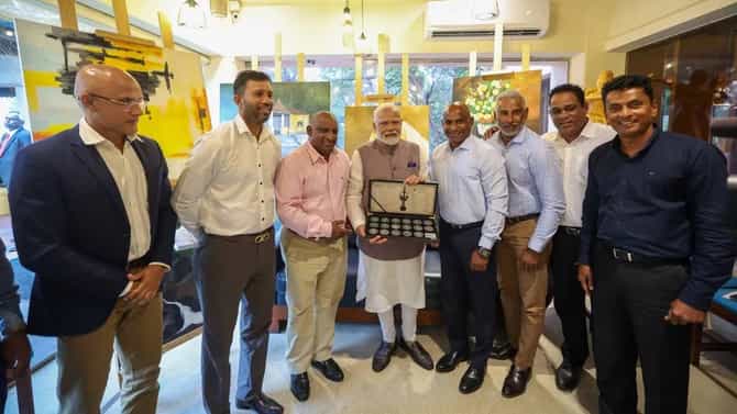 1996 चा वनडे वर्ल्डकप विजयी श्रीलंकन संघासोबत पंतप्रधान मोदींनी केली चर्चा, जयसूर्या म्हणाला...
