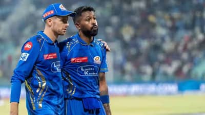 IPL 2025 : मुंबई इंडियन्ससाठी धोक्याची घंटा! प्लेऑफच्या शर्यतीबाबत दोन सामने ठरवणार काय ते