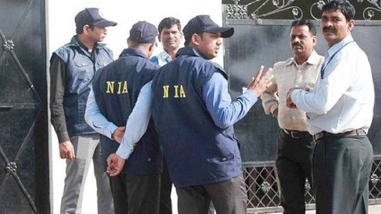 एनआयएचा अधिकारी होण्यासाठी कठीण निवड प्रक्रिया आणि खडतर प्रशिक्षण