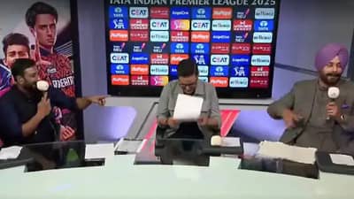 नवजोत सिंह सिद्धू यांनी रायुडूवर पलटवार करताना धोनीला सरडा म्हटलं? पाहा व्हीडिओ