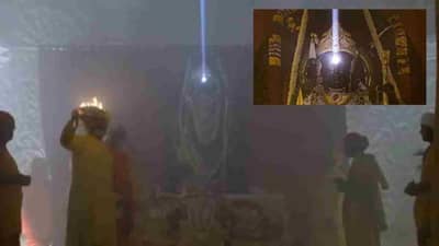 अयोध्येतील राम मंदिराच्या मुख्य पुजाऱ्याला किती मिळतो पगार?, आकडा ऐकून बसेल धक्का