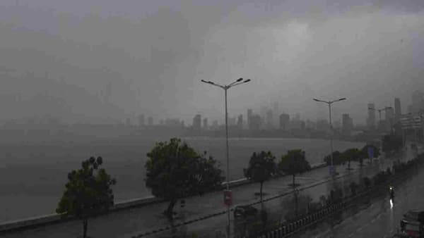 Monsoon सारखा ट्रेंड का बदलतोय ? IMD ची पावसासंदर्भात वेगळीची भीती