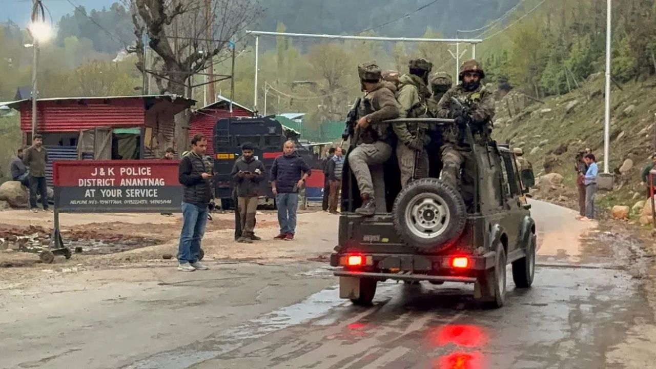 पहलगाम हल्ल्यानंतर पाकिस्तानच्या मुसक्या आवळल्या, भारतानं घेतले पाच सर्वात मोठे निर्णय