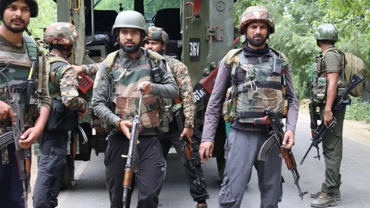 Pahalgam Terror Attack : सर्वात मोठा खुलासा... पहलगाममध्ये किती अतिरेक्यांनी केला हल्ला?; झाडावर चढून फोटोग्राफरने... Pahalgam Terror Attack : सर्वात मोठा खुलासा... पहलगाममध्ये किती अतिरेक्यांनी केला हल्ला?; झाडावर चढून फोटोग्राफरने...