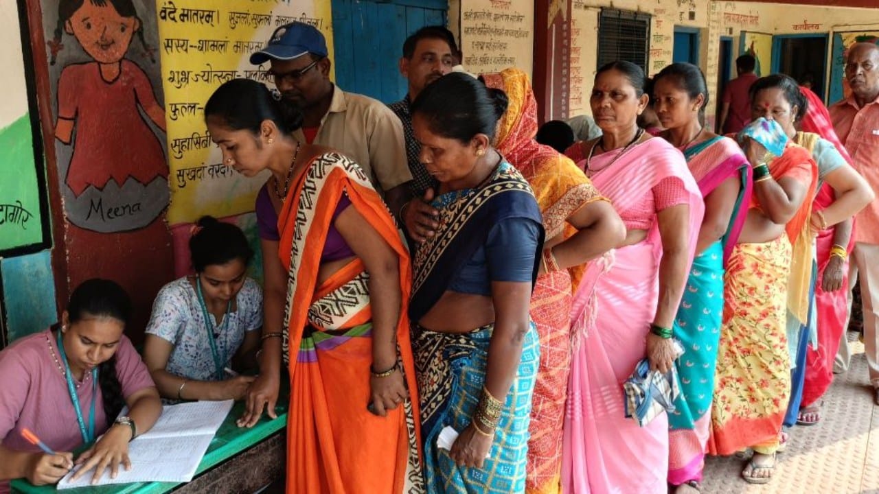 परानुभूती फाउंडेशन देते नजरेतून नवसंजीवनी - वसई विरार पालघरमध्ये दृष्टीरक्षण सोहळा परानुभूती फाउंडेशन देते नजरेतून नवसंजीवनी - वसई विरार पालघरमध्ये दृष्टीरक्षण सोहळा