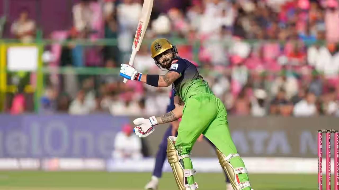 डेविड वॉर्नर हा टी20 मध्ये सर्वाधिक अर्धशतके झळकावणारा पहिला खेळाडू आहे. त्याने आतापर्यंत 108 अर्धशतके झळकावली आहेत. विराट कोहली आता 100 अर्धशतकांसह दुसऱ्या स्थानावर आहे. तिसऱ्या स्थानावर बाबर आझम असून त्याने 90 अर्धशतके झळकावली आहेत. ख्रिस गेल चौथ्या स्थानावर असून 88 अर्धशतके केली आहेत.