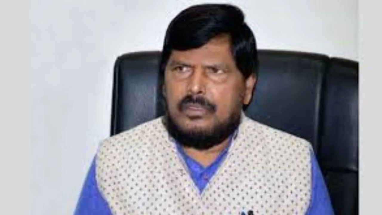 ...तर पाकिस्तानसोबत युद्ध करा, आठवलेंची मोठी मागणी