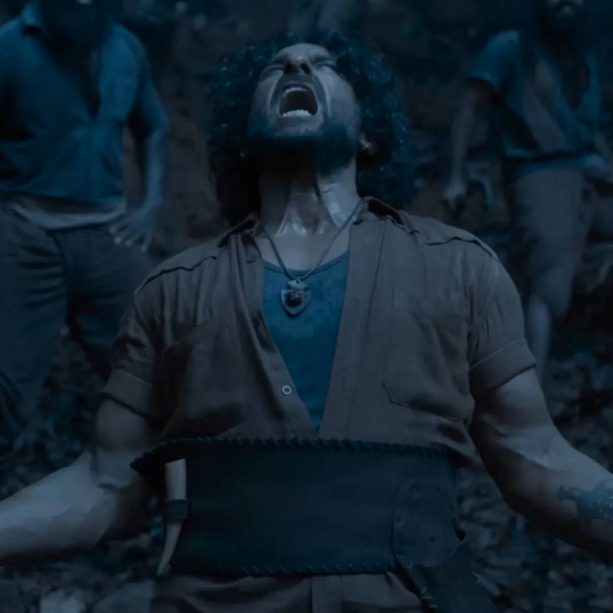 बॉलिवूडमध्ये असे अनेक स्टार आहेत जे प्रेमात धर्म किंवा वय पाहत नाहीत. अनेक स्टार्सनी त्यांच्या कुटुंबाच्या इच्छेविरुद्ध लग्न केले. पण काही नाती अशी आहेत जी सर्वांचा विरोध पत्कारल्यानंतरही टिकली नाहीत. बॉलिवूडमध्ये असा एक अभिनेता आहे ज्याने अनेक मोठ्या चित्रपटांमध्ये काम केले आहे. या मुस्लीम अभिनेत्याने दोन हिंदू मुलींशी लग्न केले.