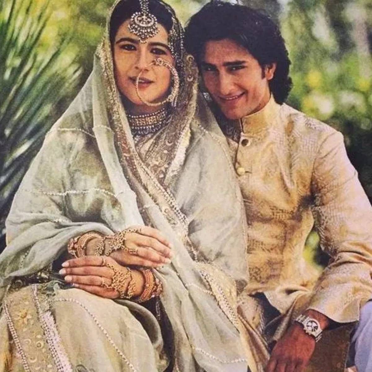 हा अभिनेता दुसरा तिसरा कोणी नसून सैफ अली खान आहे. त्या काळातील लोकप्रिय जोडप्यांपैकी एक म्हणजे सैफ अली खान आणि अमृता सिंग. धर्म वेगवेगळे असूनही दोघांनी लग्न करण्याचा निर्णय घेतला. १९९१ मध्ये सैफ अली खानने त्याच्यापेक्षा १२ वर्षांनी मोठ्या हिंदू अभिनेत्रीशी लग्न केले.