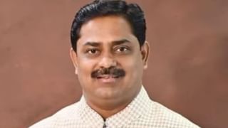 इंग्रजीला पालख्या आणि हिंदीला विरोध? हे कसं चालतं ? मुख्यमंत्र्यांचा रोखठोक सवाल, विरोधकांना सुनावलं