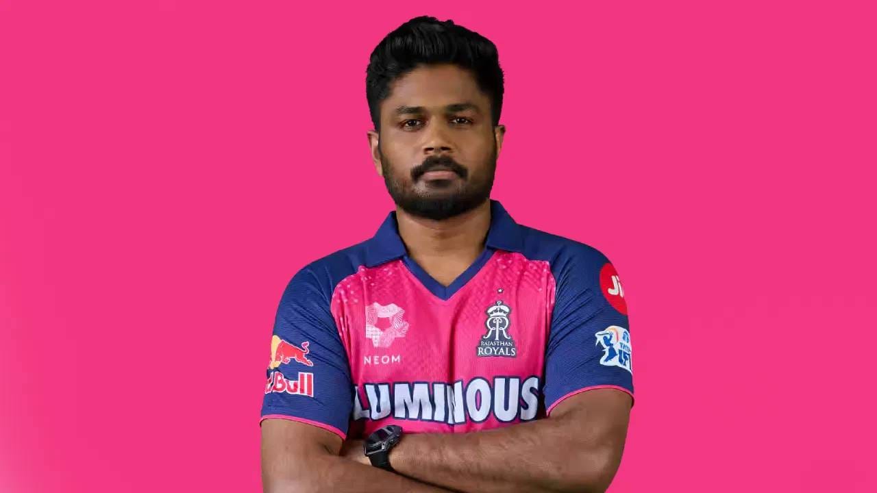 संजू सॅमसन: अहमदाबादमधील नरेंद्र मोदी स्टेडियमवर गुजरात टायटन्सविरुद्धच्या सामन्यातही संजू सॅमसनने दिलेल्या वेळेत 20  षटके पूर्ण केली नाहीत. पण संजू सॅमसनला 24 लाखांचा दंड ठोठावला आहे. रियान परागच्या नेतृत्वाखाली एकदा चूक झाली होती. त्यामुळे दुसऱ्यांदा चूक झाल्याने 24 लाख रुपयांचा दंड ठोठावण्यात आला.