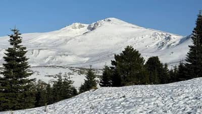 एप्रिलमध्येही बर्फवृष्टीचा घ्या आंनद, भारतातील या ठिकाणी बघायला मिळेल सुंदर दृश्य