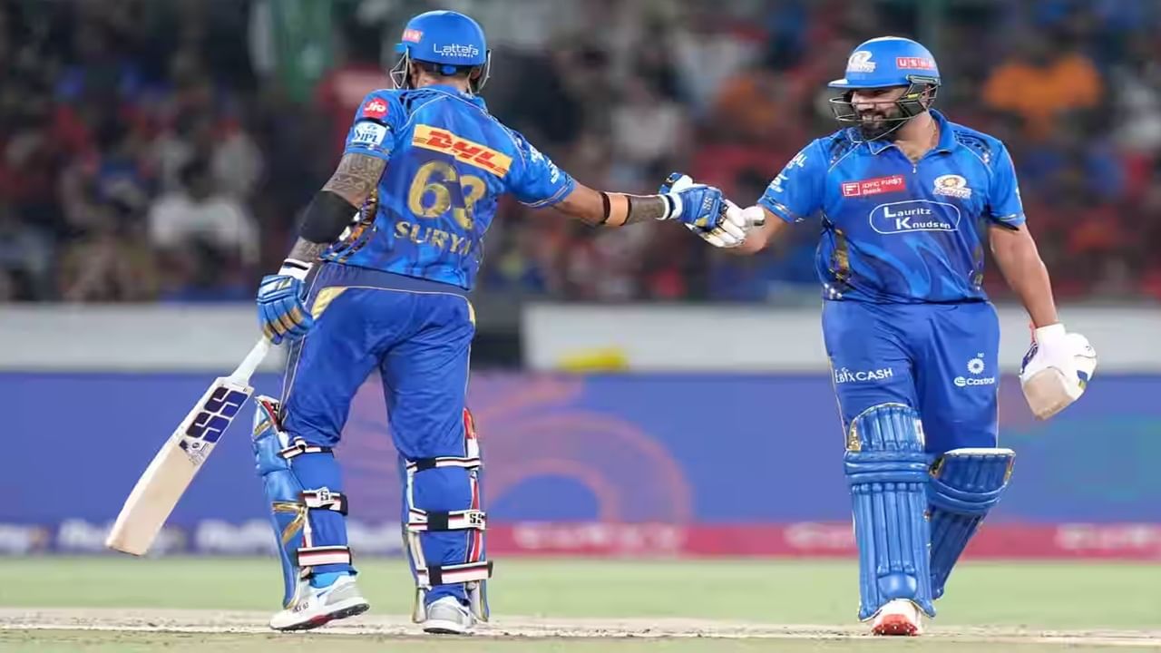 रोहितचं आयपीएल 2025 मधील हे सलग आणि एकूण दुसरं अर्धशतक ठरलं. रोहितने तब्बल 9 वर्षांनंतर सलग दुसऱ्यांदा अर्धशतक झळकावलं. रोहितने याआधी 2016 साली अशी कामगिरी केली होती. (Photo Credit : Ipl/Bcci)