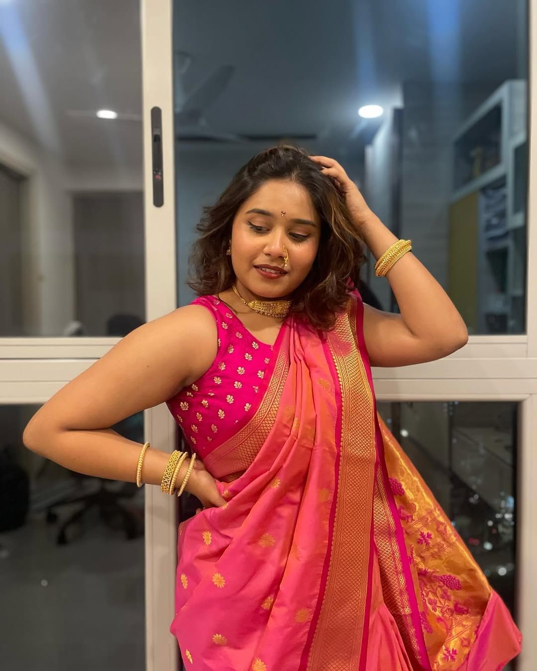 भाऊ अभिनयनंतर स्वानंदी बेर्डेनेही मराठी सिनेसृष्टीत पदार्पण केलंय. ती एक उत्तम अभिनेत्री म्हणून नावारुपाला आली आहे. विशेष म्हणजे तिचा 2024 साली 'मन येड्यागत झालं' हा चित्रपट आला आहे. या चित्रपटाला प्रेक्षकांनी चांगला प्रतिसाद दिला. 