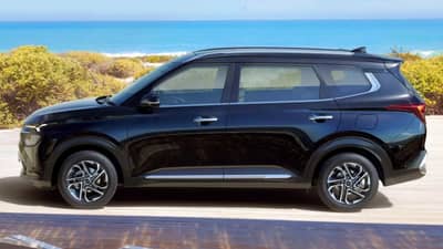 Kia Carens पासून MG Cyberster पर्यंत... लवकरच लाँच होणार नव्या कार, एकदा पाहा यादी