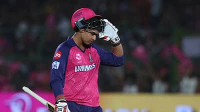 भारताचा नवा तारा... वडिलांनी घराच्यामागे मैदान बनवलं; कोण आहे वैभव सूर्यवंशी?