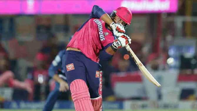 RR vs LSG : 14 वर्षीय वैभव सूर्यवंशीचा डेब्यू सामन्याच्या पहिल्या चेंडूवर कहर, गोलंदाजांना फुटला घाम
