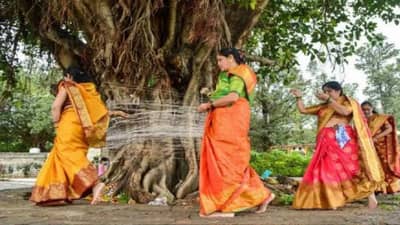 vat pournima 2025: आनंदी जीवनासाठी वट पौर्णिमेच्या दिवशी हे विशेष उपाय नक्की करा ट्राय....