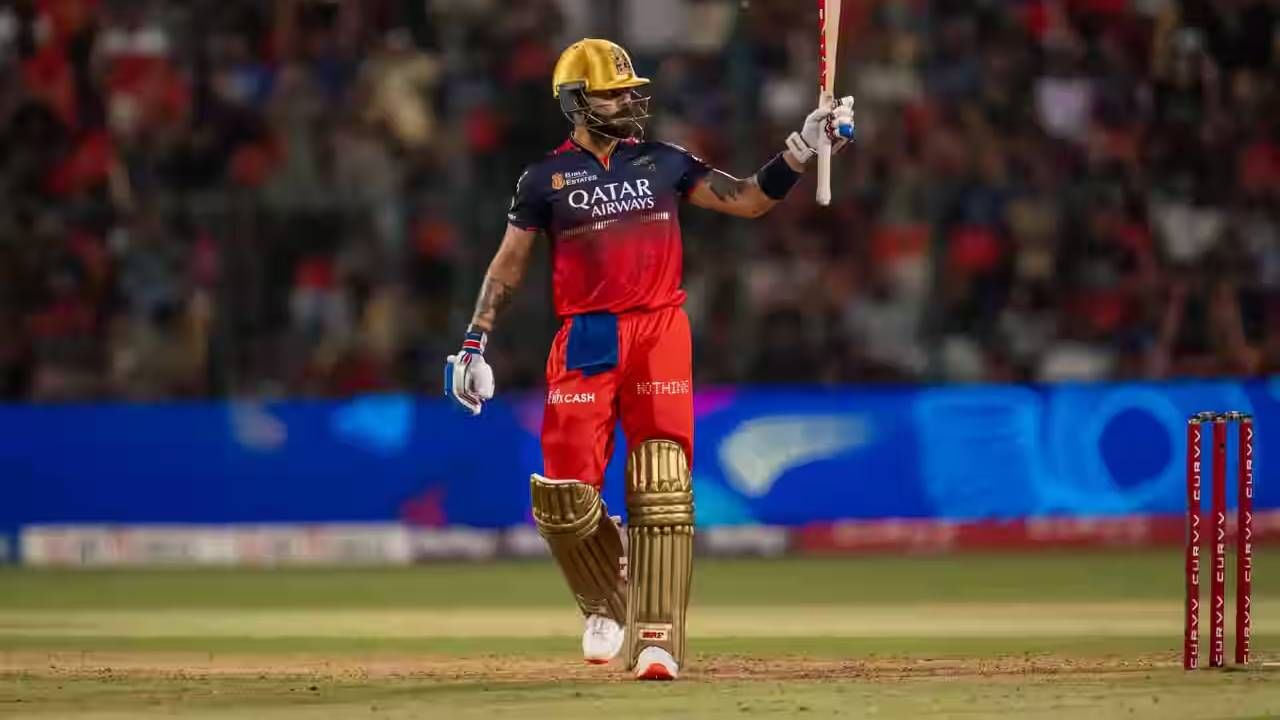टी20 क्रिकेटमध्ये सर्वाधिक 50हून अधिक धावा करणाऱ्या खेळाडूंच्या यादीत ऑस्ट्रेलियाचा माजी सलामीवीर डेव्हिड वॉर्नर अव्वल स्थानी आहे. त्याने 117 वेळा अशी कामगिरी केली आहे. जोस बटलरने 95 वेळा 50 पेक्षा जास्त धावा केल्या आहेत. (सर्व फोटो- बीसीसीआय/आयपीएल)