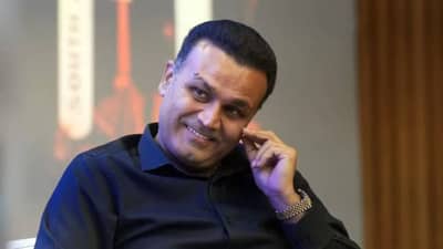 आयपीएल सोडून..., वीरेंद्र सेहवागने रवींद्र जडेजासह सीएसके संघाला फटकारलं