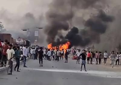 वक्फ विरोधात बंगालमध्ये पुन्हा हिंसा, आगी लावणे - बॉम्ब फेकीने मुर्शिदाबाद हादरले, पोलिसांवर दगडफेक