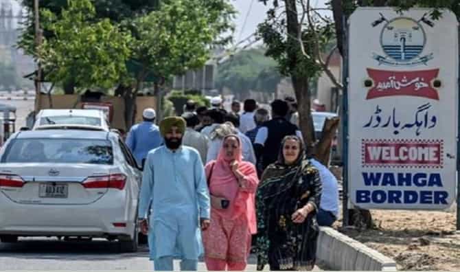 पहलगाम हल्ल्यानंतर शेकडो भारतीय पाकिस्तानातून आले, शीख कुटुंबांचा रोखला प्रवेश, म्हणाले की दुबईत...!