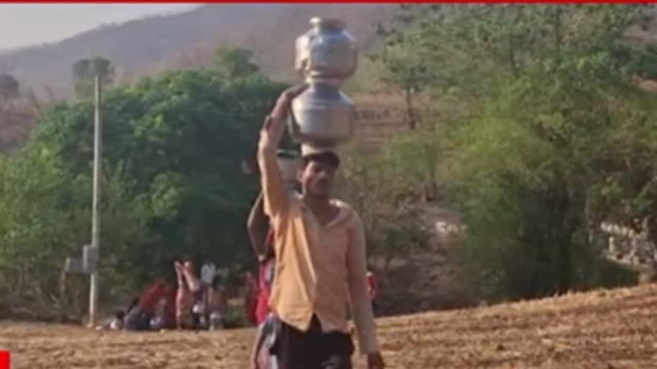 Water Crisis In Maharashtra : पाण्यासाठी दाहीदिशांना भटकंती; राज्यात पाणीटंचाईचं तिव्र सावट