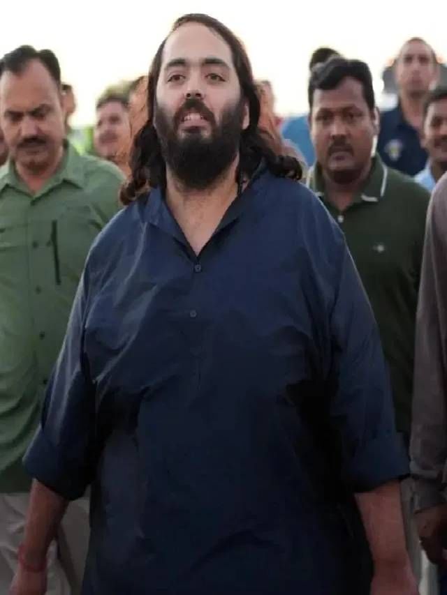 मुकेश अंबानी यांचे धाकटे सुपूत्र अनंत अंबानी हे रिलायन्स इंडस्ट्रीजच्या 
न्यू एनर्जी आणि पेट्रोकेमिकल 
बिझनेसशी संबंधित आहेत.