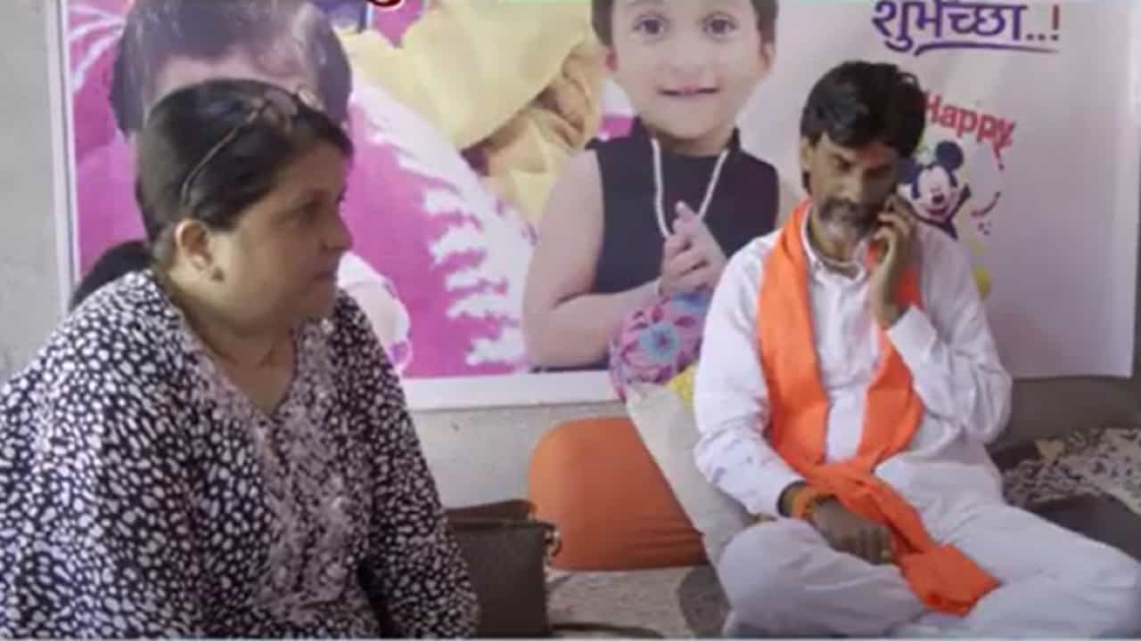 अंजली दमानिया आणि धनंजय देशमुखांनी अंतरावालीत जरांगेंची भेट घेतली, काय झाली चर्चा?