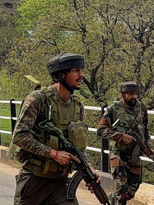जम्मू-काश्मीरच्या पेहेलगाममध्ये मंगळवारी दहशतवादी हल्ला झाला. यात 26 नागरिकांचा मृत्यू झाला.