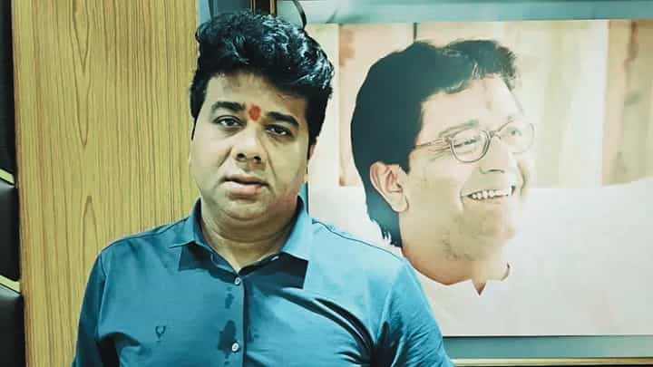 Mira Road MNS Protest : अविनाश जाधव पोलिसांच्या ताब्यात, मनसैनिक आक्रमक Mira Road MNS Protest : अविनाश जाधव पोलिसांच्या ताब्यात, मनसैनिक आक्रमक