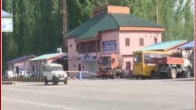 Baramulla Infiltration 2025 : भारतीय सैन्यदलाच्या जवानांकडून 2 दहशतवाद्यांचा खात्मा; मोठा शस्त्रसाठा जप्त