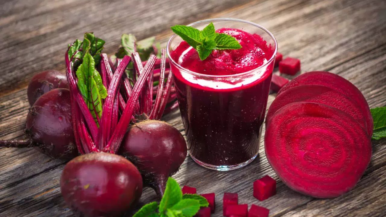 Body Hydration: उन्हाळ्यात शरीर हायड्रेटेड ठेवण्यासाठी 'या' ज्यूसचे सेवन ठरेल फायदेशीर