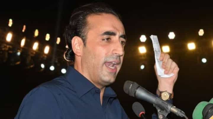 Bilawal Bhutto : भारताला पोकळ धमक्या देणाऱ्या पाक लष्कर प्रमुखानंतर बिलवाल भुट्टोच्या कुटुंबाने पाकिस्तानमधून ठोकली धूम... Bilawal Bhutto : भारताला पोकळ धमक्या देणाऱ्या पाक लष्कर प्रमुखानंतर बिलवाल भुट्टोच्या कुटुंबाने पाकिस्तानमधून ठोकली धूम...