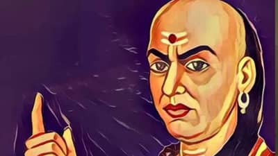 Chanakya Niti : ...तर तुमचा शत्रूही तुमचा शब्द टाळणार नाही, चाणक्य नीतीत काय सांगितलंय?