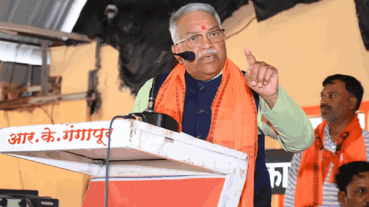 'आता बापाचंही नाव बदला,' जलील यांच्या टीकेवर चंद्रकांत खैरे संतापले, 'रत्नपूर'च्या मागणीवर म्हणाले... 'आता बापाचंही नाव बदला,' जलील यांच्या टीकेवर चंद्रकांत खैरे संतापले, 'रत्नपूर'च्या मागणीवर म्हणाले...