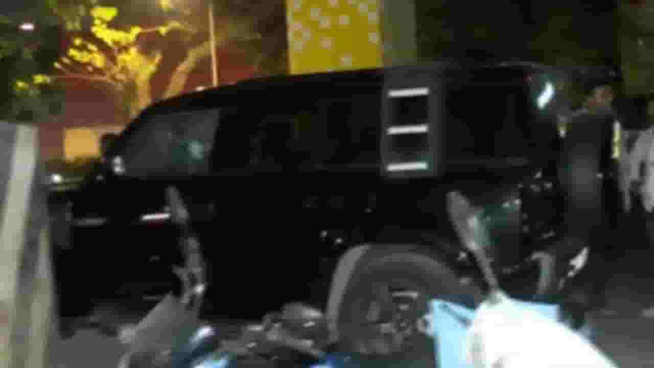 Chembur Crime : चेंबुरमध्ये गोळीबाराचा थरार! आज्ञातांनी बांधकाम व्यावसायिकावर दोन गोळ्या झाडल्या