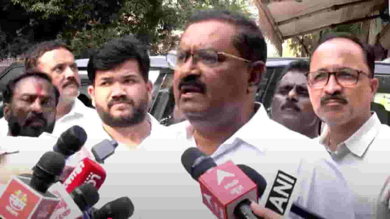 Suresh Dhas : बीडमध्ये आकाची टोळी अजूनही कार्यरत अन्..., सुरेश धसांचा वाल्मिक कराडवर पुन्हा निशाणा